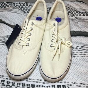 Updated Photos: I’m selling some MEN cream/off white canvas polo shoes.